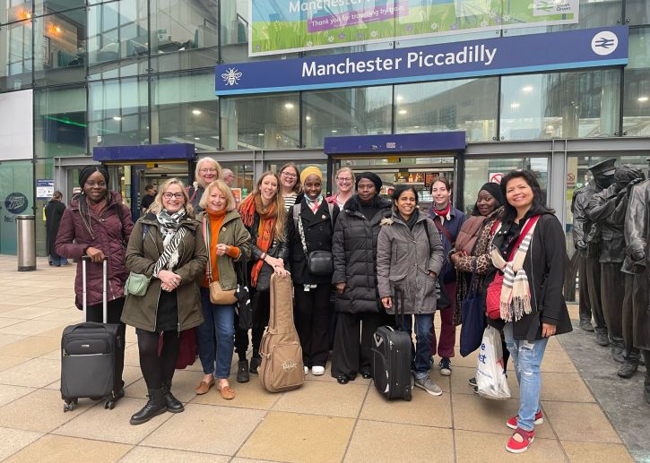 Staff Choir at Manchester Piccadilly Train Station 